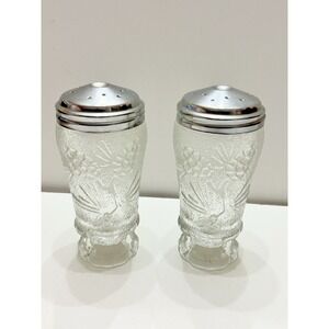 Vintage Tiara Ponderosa Pine Needle & Pinecone Salt‎ and Pepper Glass Shakers